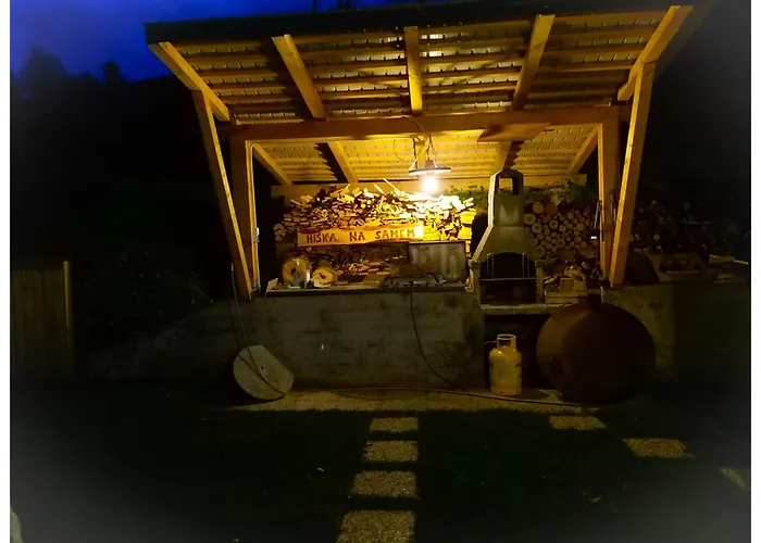 Semesterbostad Hiska Na Samem Misji Dol